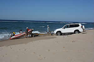 Mozambique ski boat launching for deep sea fishing at Ligogo Holidays